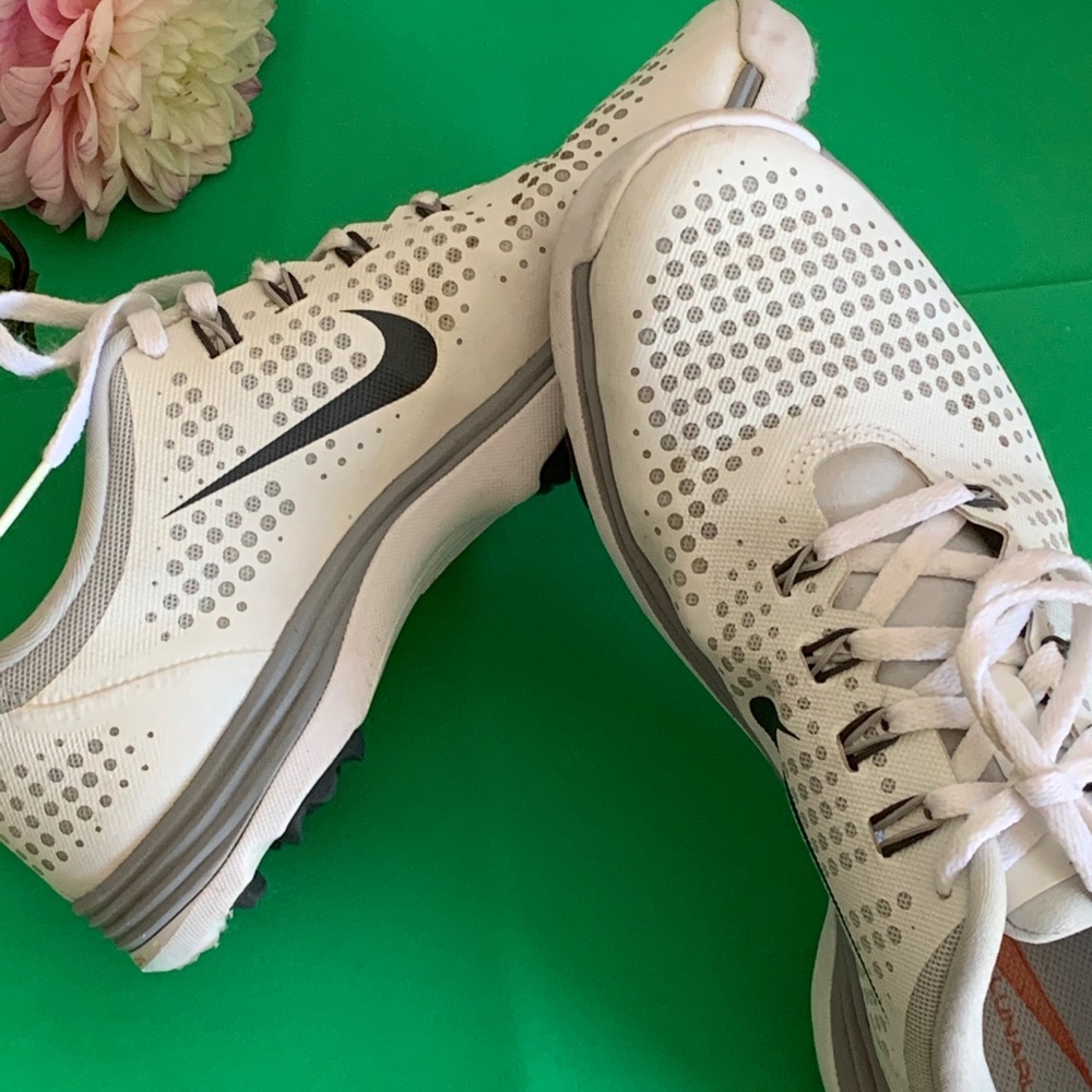 Nike shores 👟
